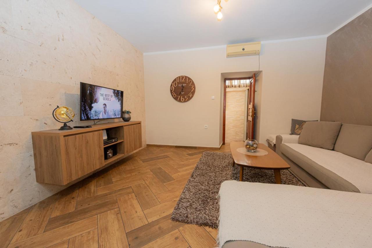 Apartamento Sea Front 171 Kotor Exterior foto